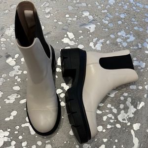 Stuart Weitzman Booties